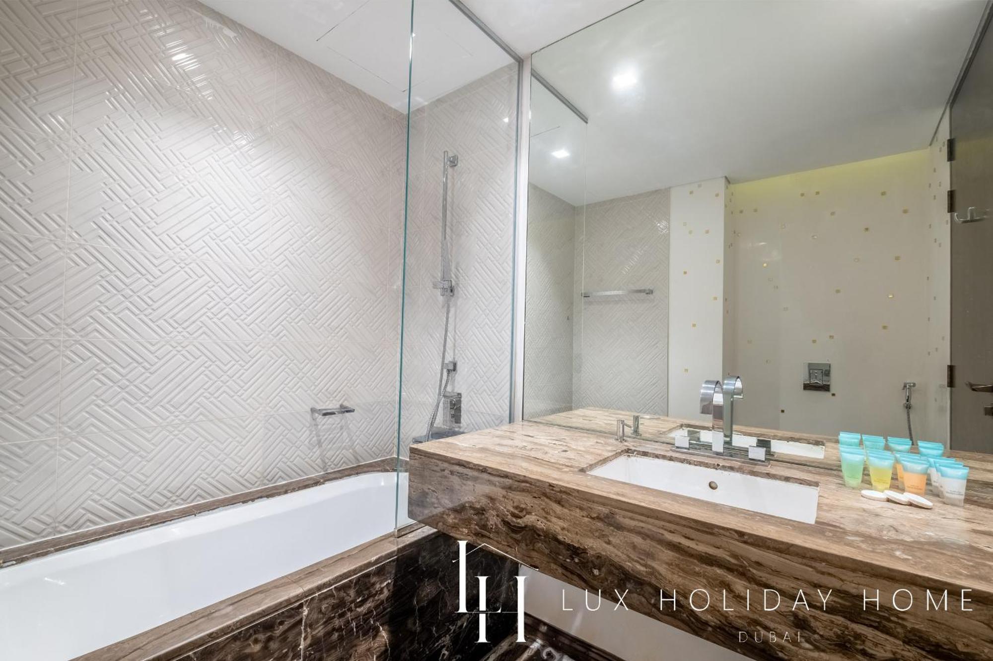 Lux - Lavish Suite With Full Palm Jumeirah View 1 Ντουμπάι Εξωτερικό φωτογραφία